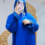 عباية رونق فخامة الكريب ولمسة دانتيل لأناقة راقية – Abaya 2025 en – Boutique Nazlyshop
