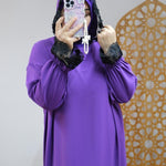عباية رونق فخامة الكريب ولمسة دانتيل لأناقة راقية – Abaya 2025 en – Boutique Nazlyshop